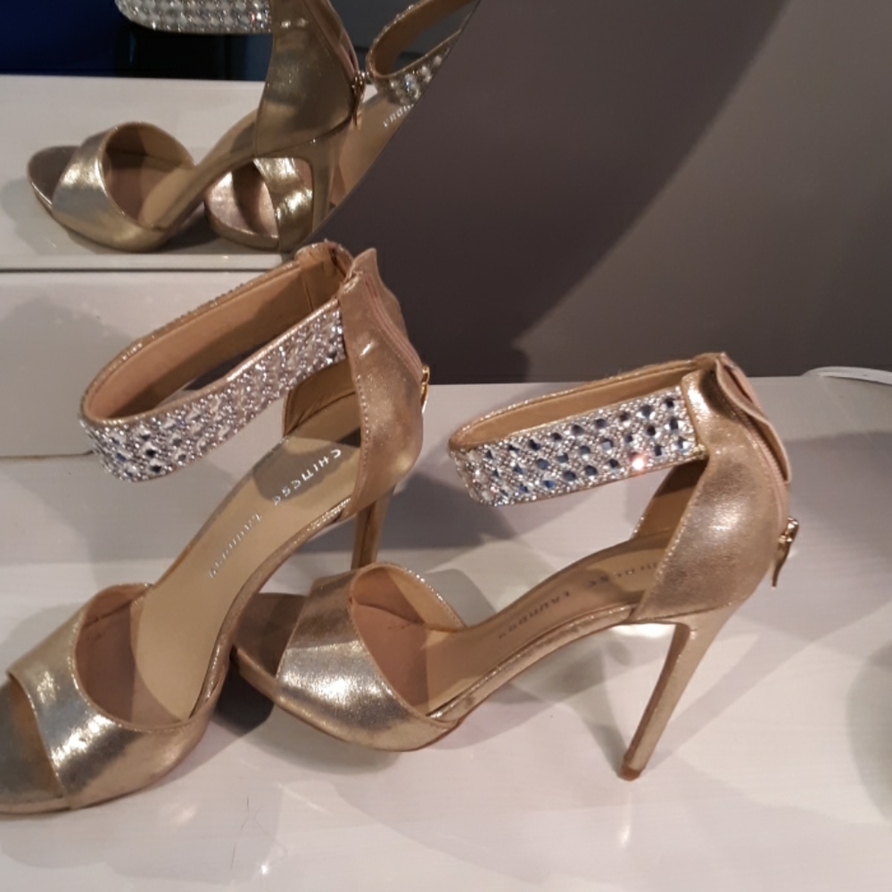 Dress shoes